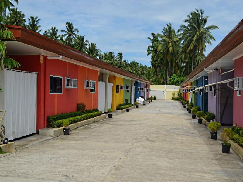 Rainbow Romanz Garden Inn Tagum Luaran gambar