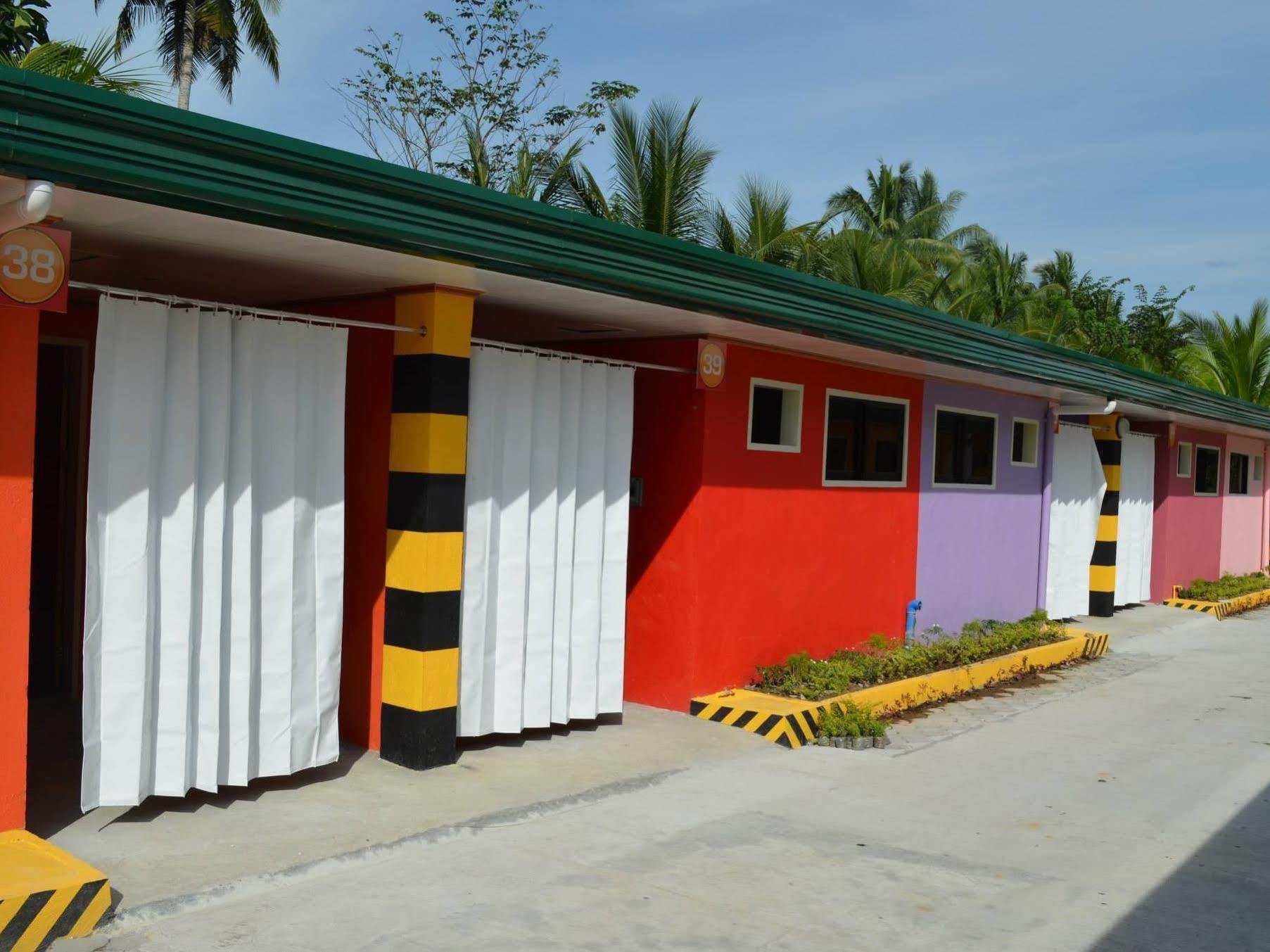 Rainbow Romanz Garden Inn Tagum Luaran gambar